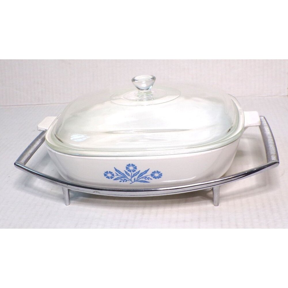 CORNING WARE Vintage Blue Cornflower Casserole Baking Dish with Cover and Stand - Picture 2 of 8